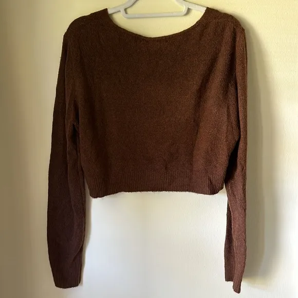 Olivaceous Carlita cropped brown sweater — size small