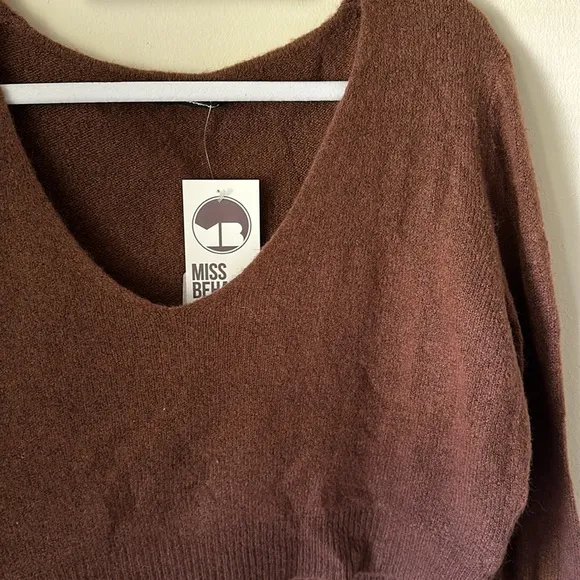 Olivaceous Carlita cropped brown sweater — size small