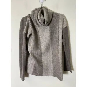 Quinn 100% Cashmere Sweater Size Medium