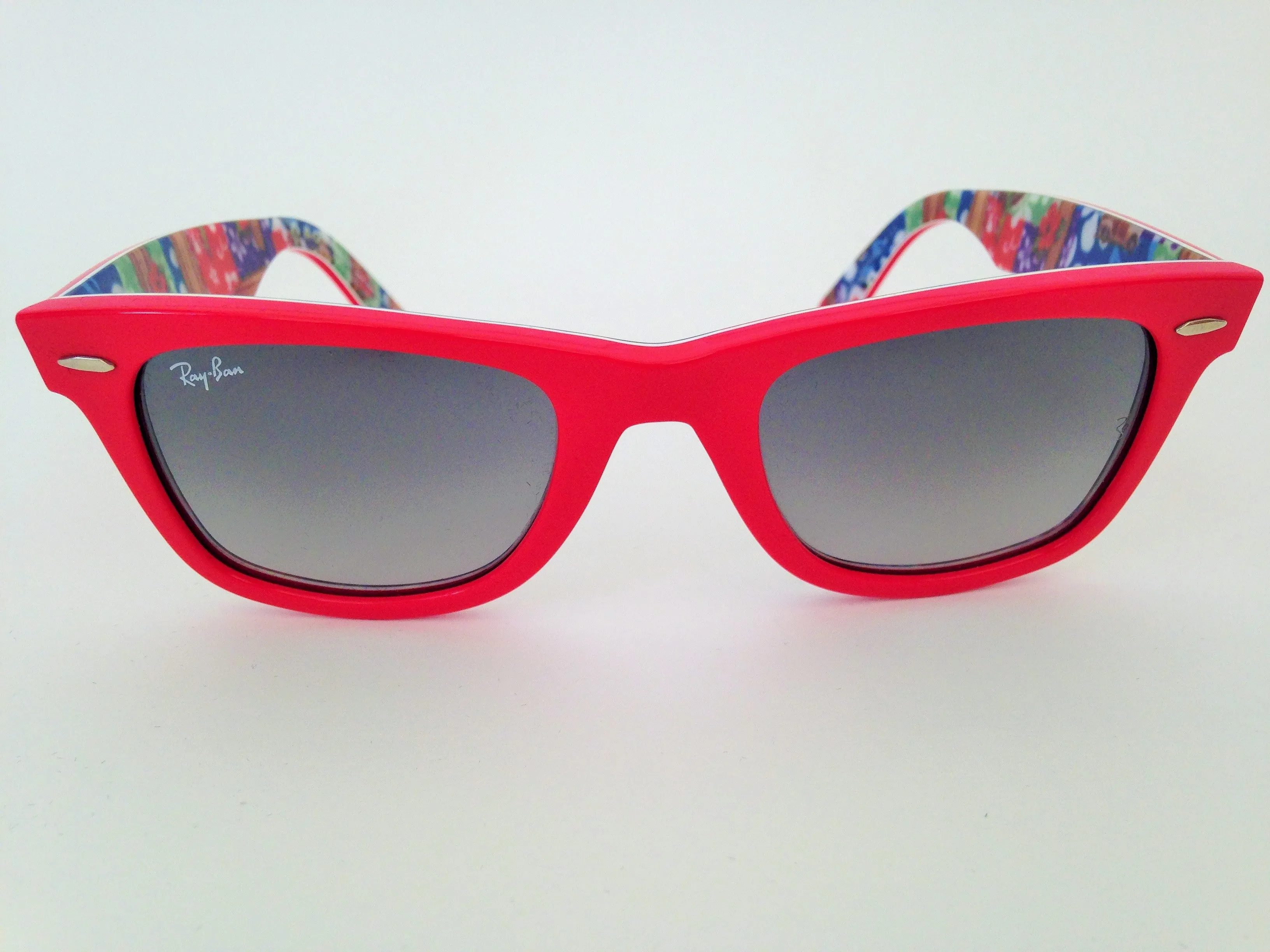 Ray-Ban Rare Prints Series #11 Wayfarer Sunglasses Red Coral Print Frame Gray Gradient Lens RB2140 1139/71