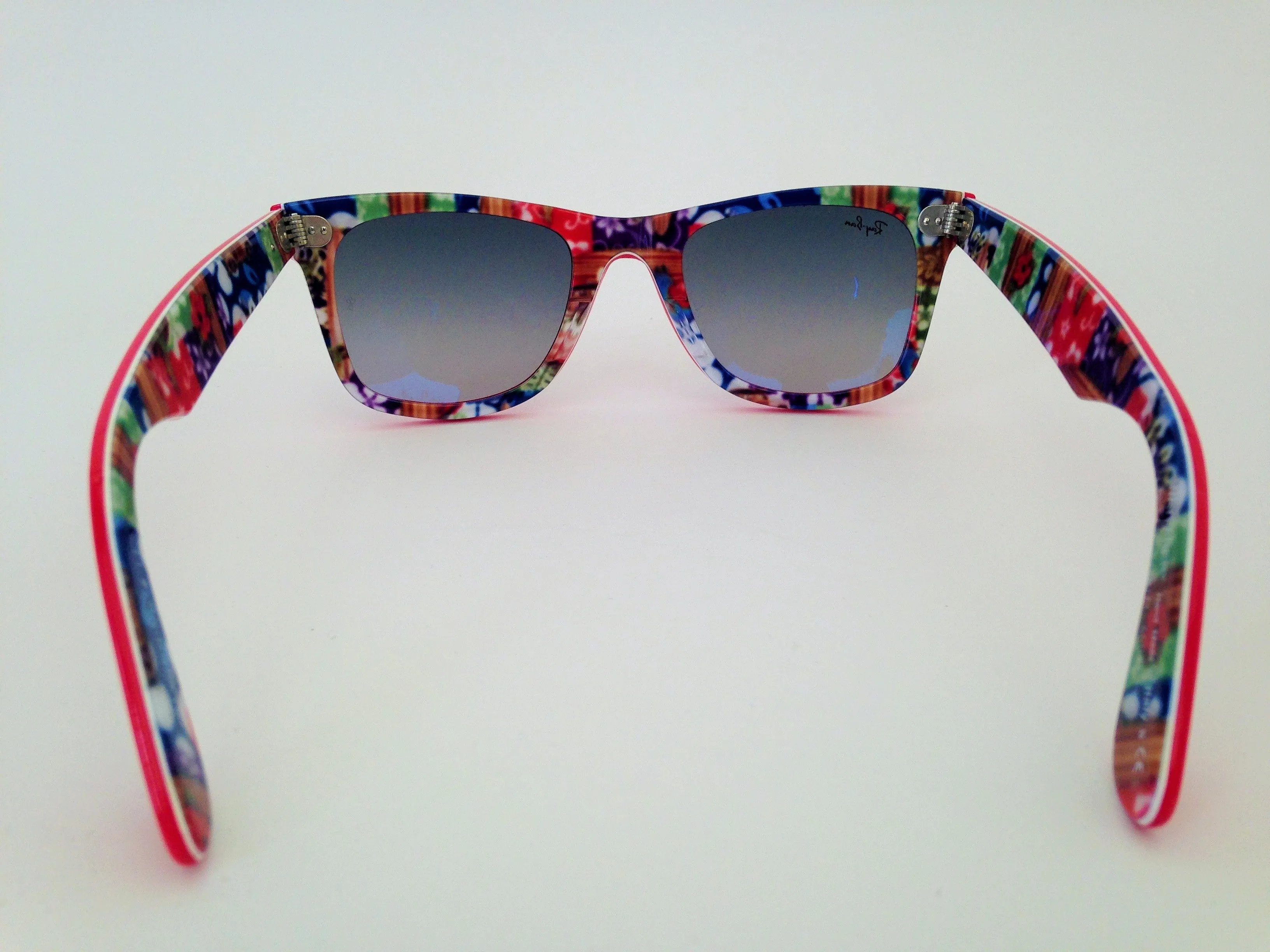 Ray-Ban Rare Prints Series #11 Wayfarer Sunglasses Red Coral Print Frame Gray Gradient Lens RB2140 1139/71