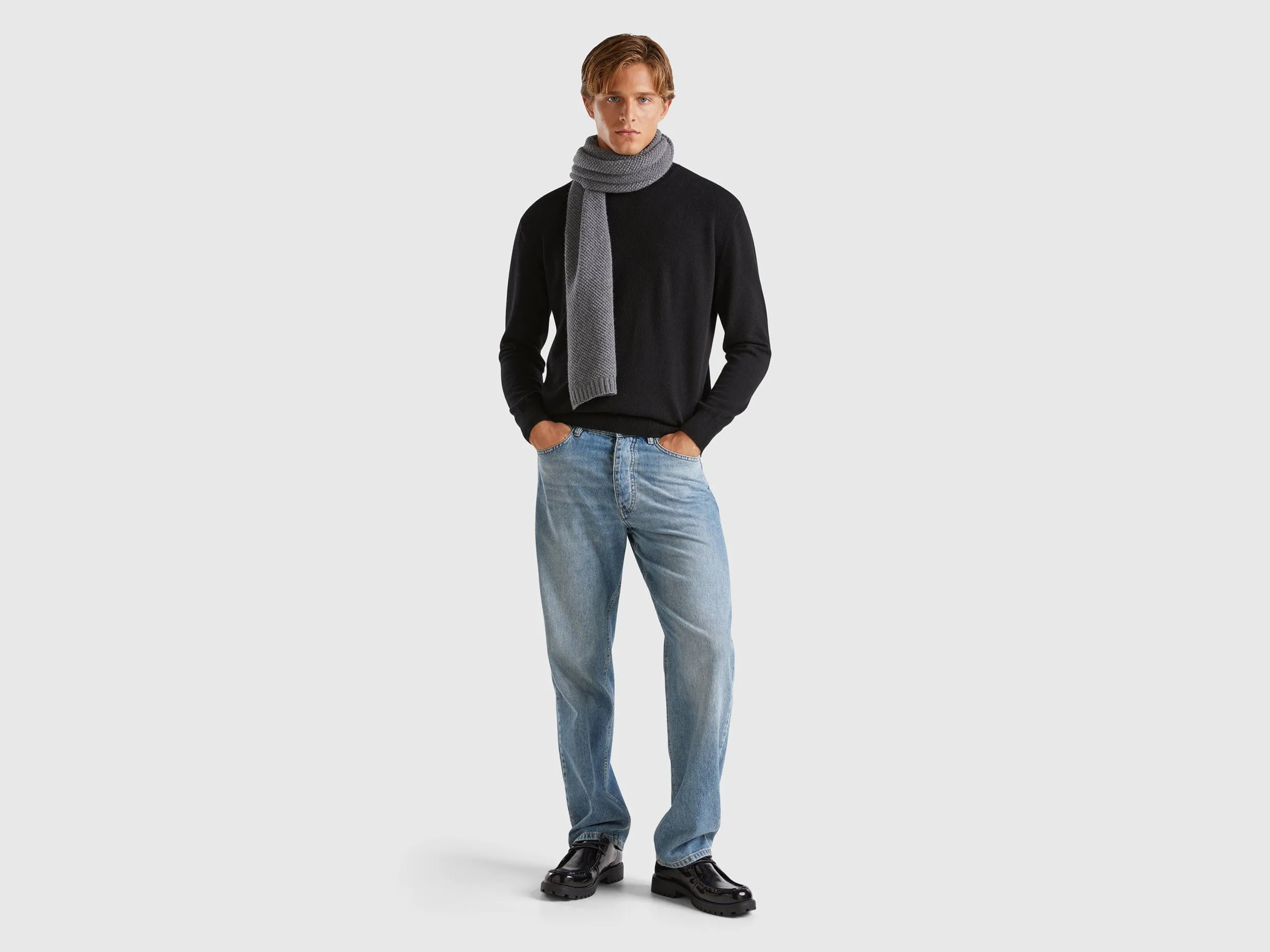 Regular Fit Round Neck Solid Sweater