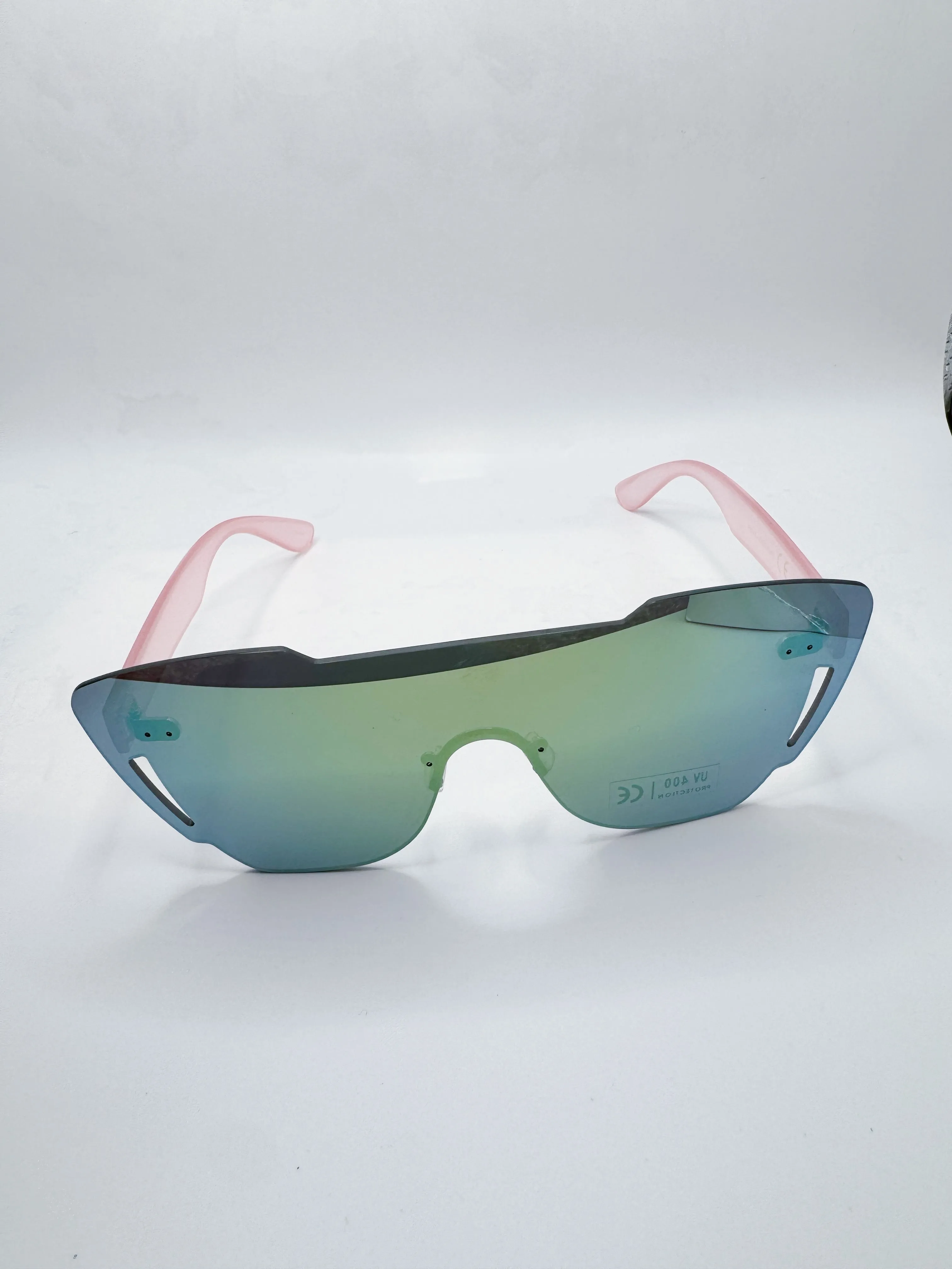 RIMLESS