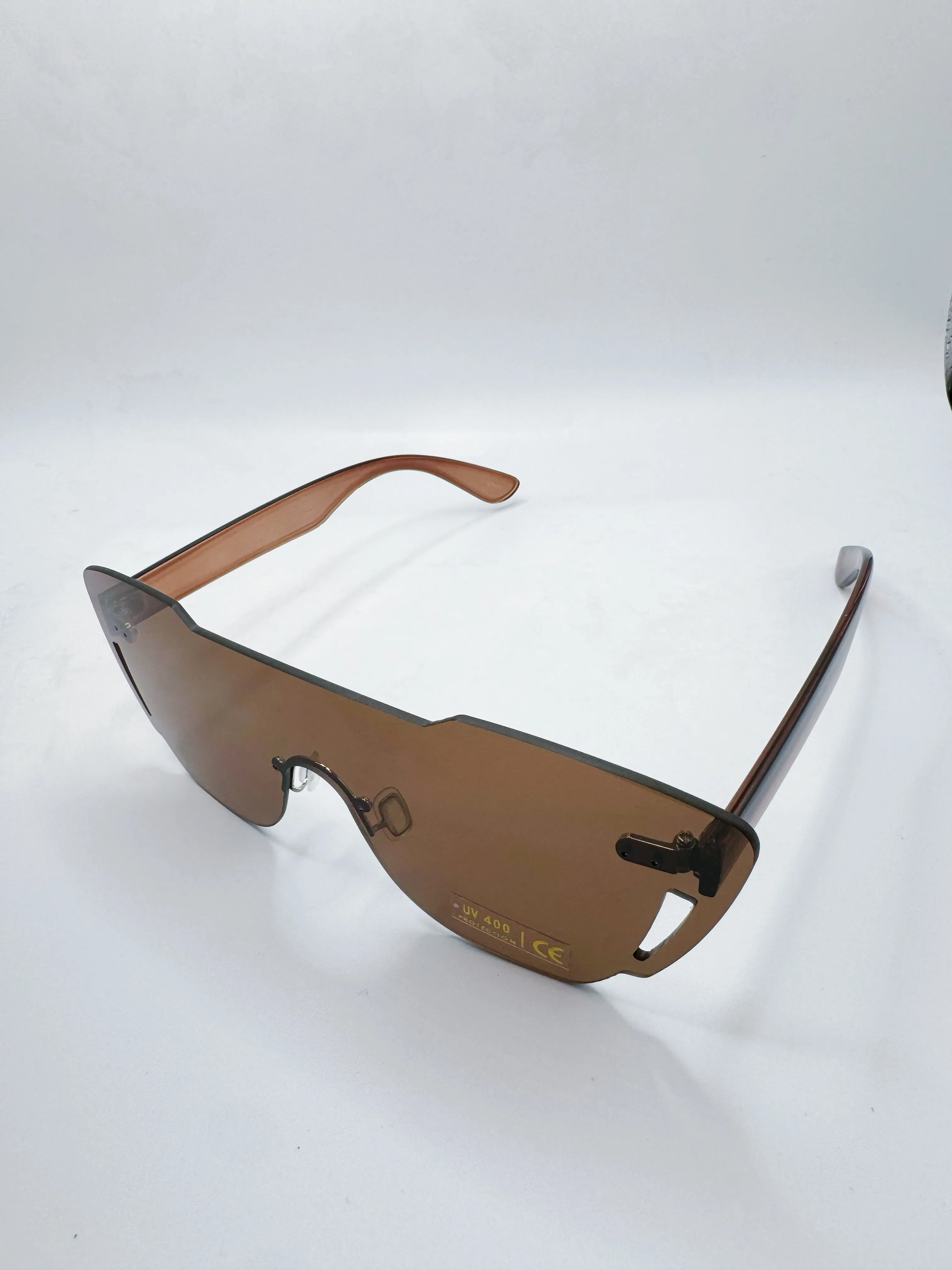 RIMLESS