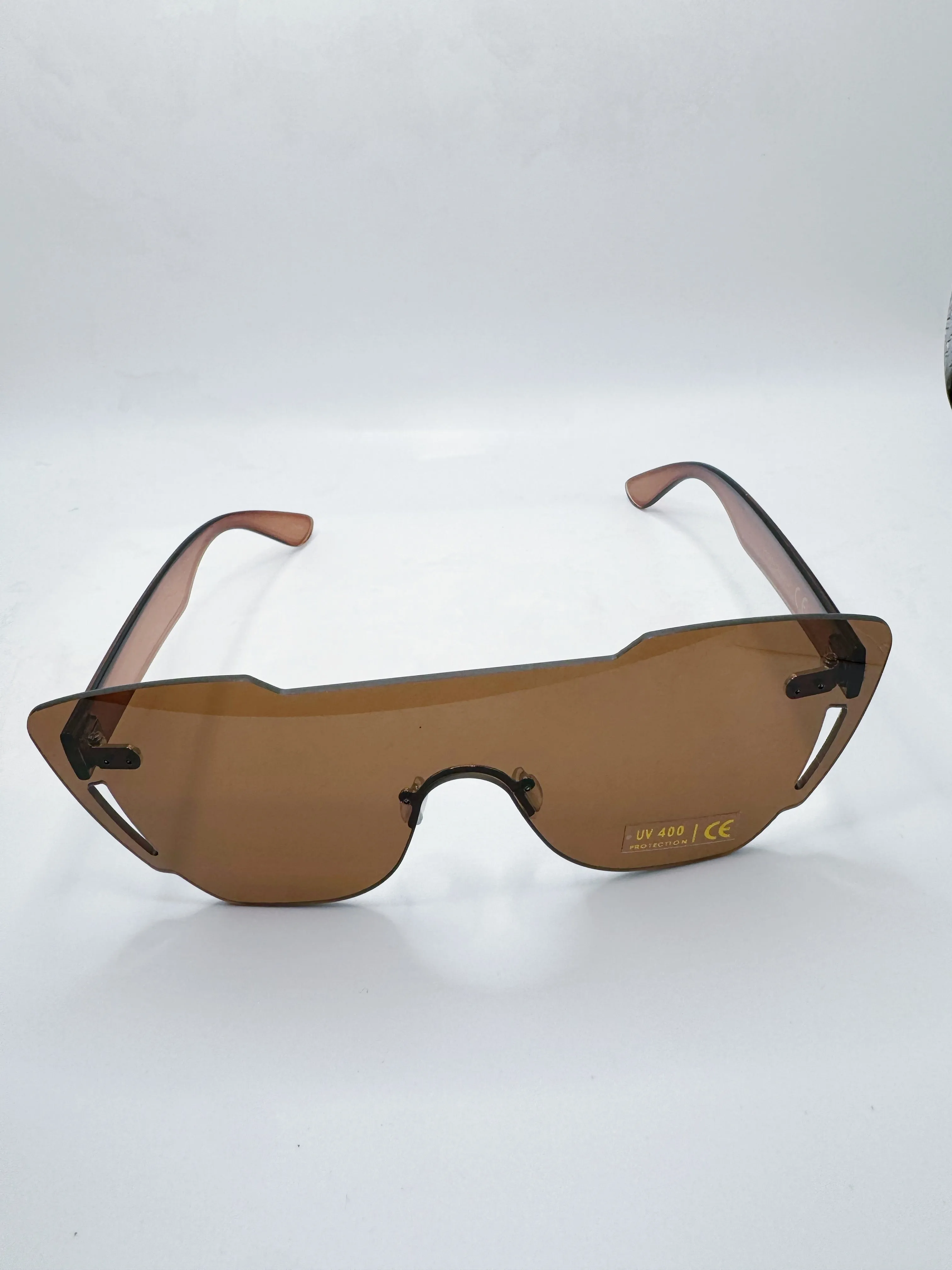RIMLESS