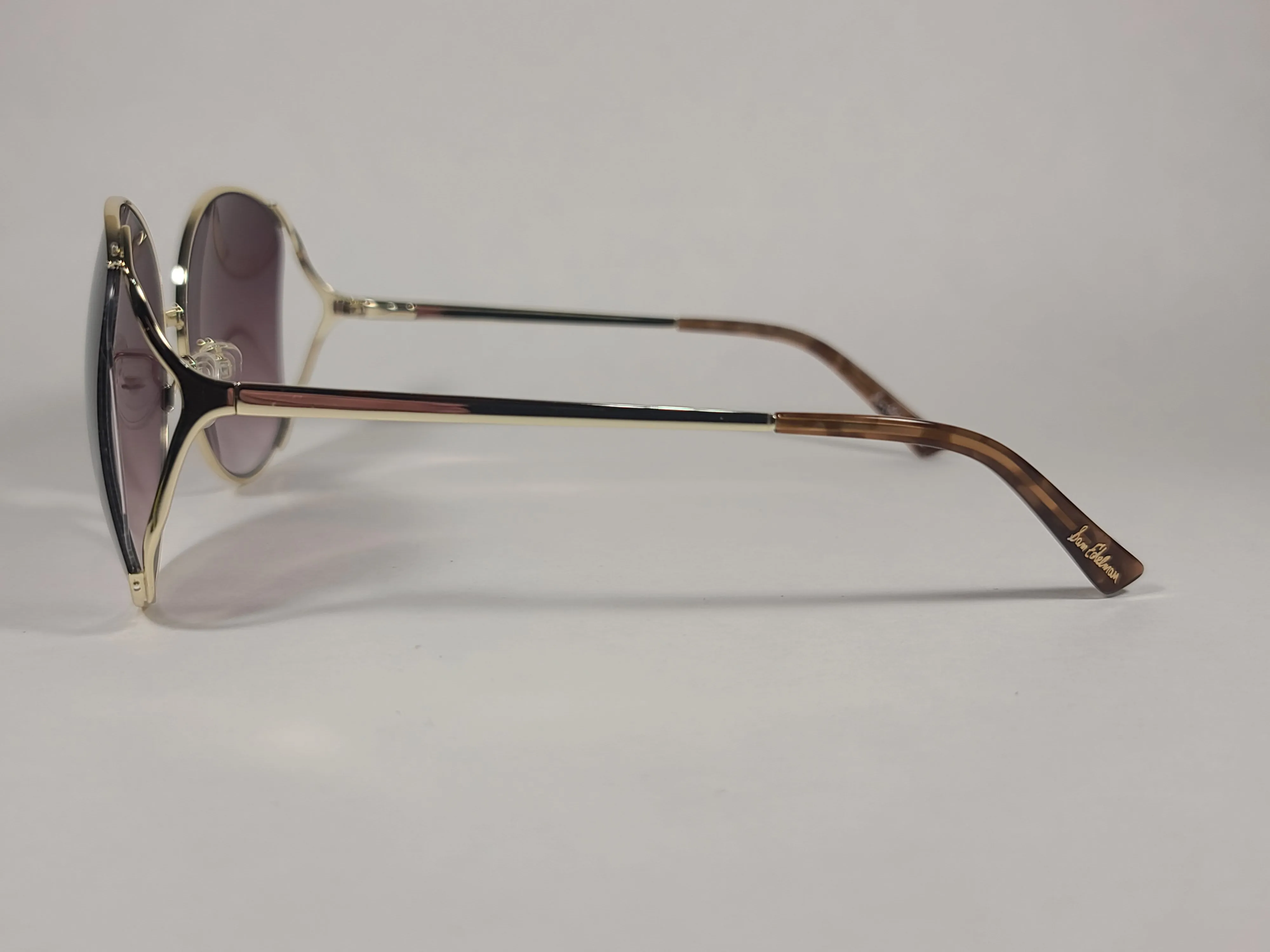 Sam Edelman Oversize Vented Sunglasses Gold Tone Frame Gold Mirror Lens SE145 GLD