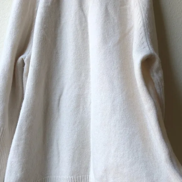 Sea Bleu Cold Shoulder Cashmere Sweater - M