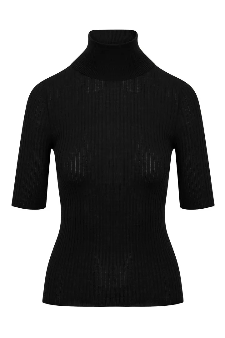 Sleeveless T-Neck Top