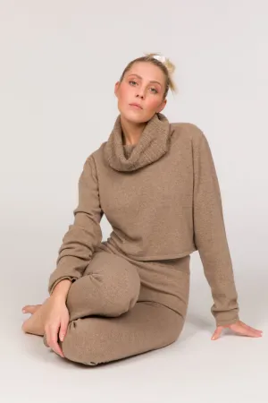 Swami Eco-Cashmere Turtleneck Crop Sweater - Dark Beige