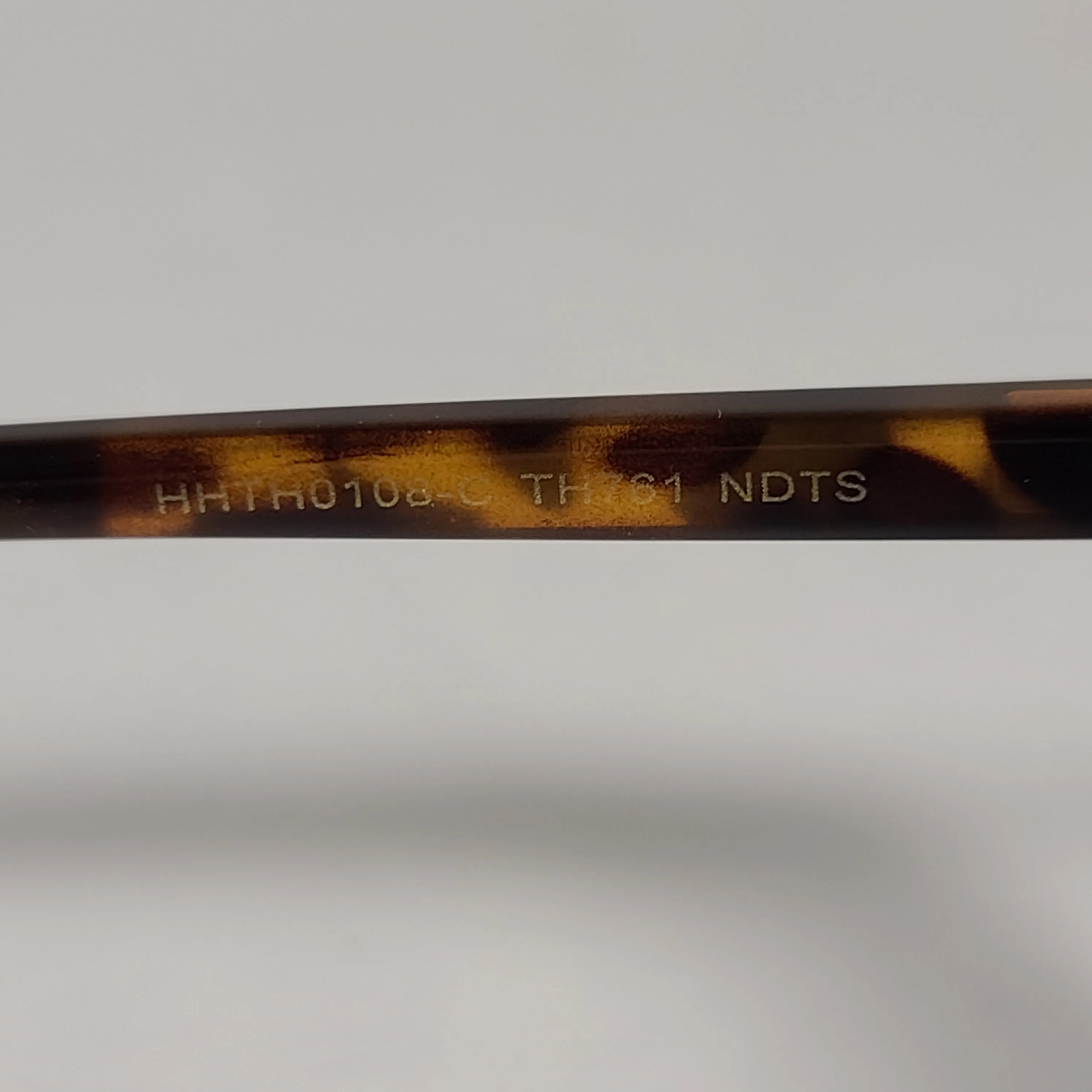 Tahari Cat Eye Sunglasses Nude And Tortoise Frame Blue Gradient Lens TH761 NDTS