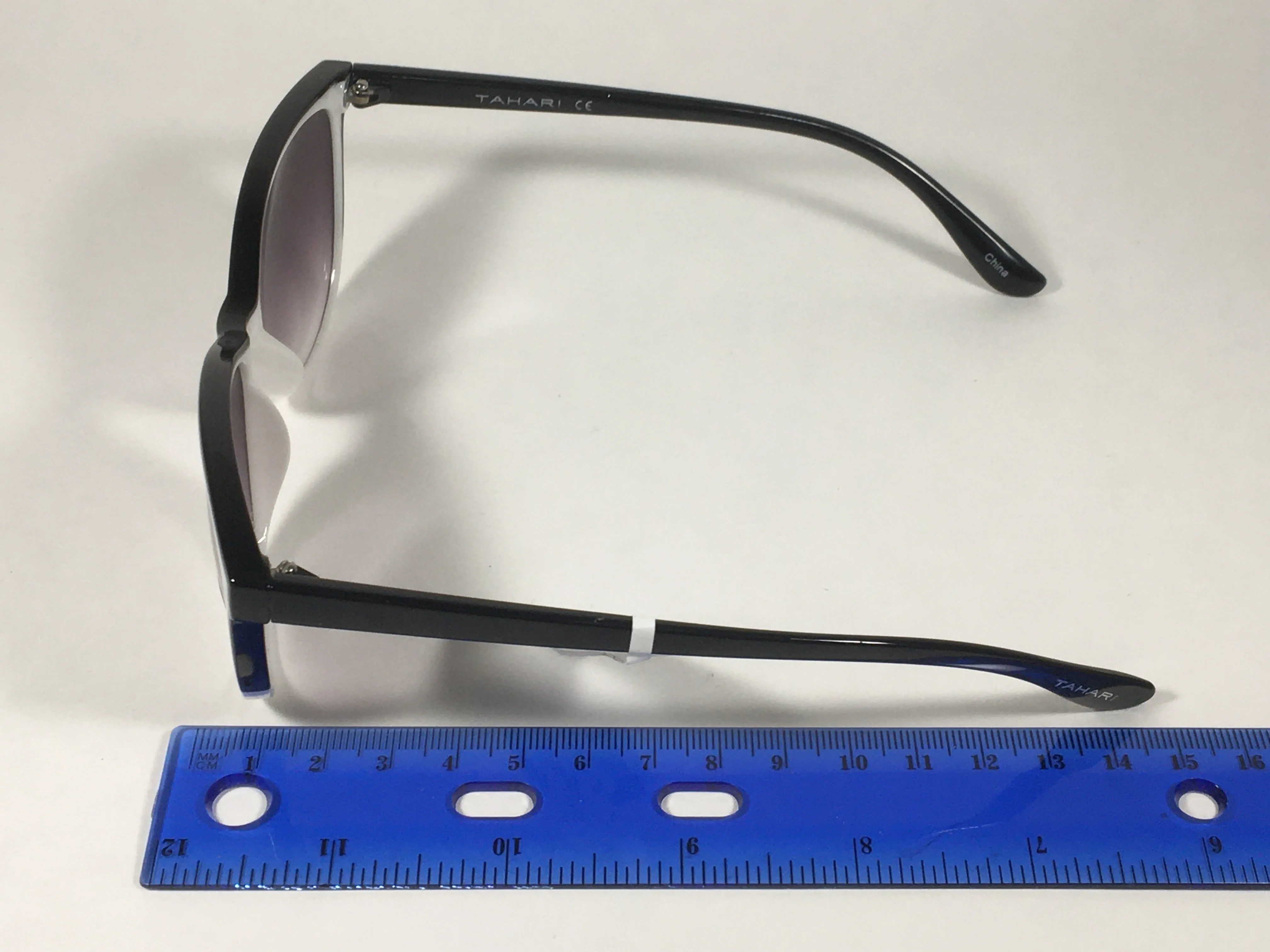 Tahari Cat Eye Sunglasses Two Tone Black White Smoke Gradient Lens TH777 WHOX