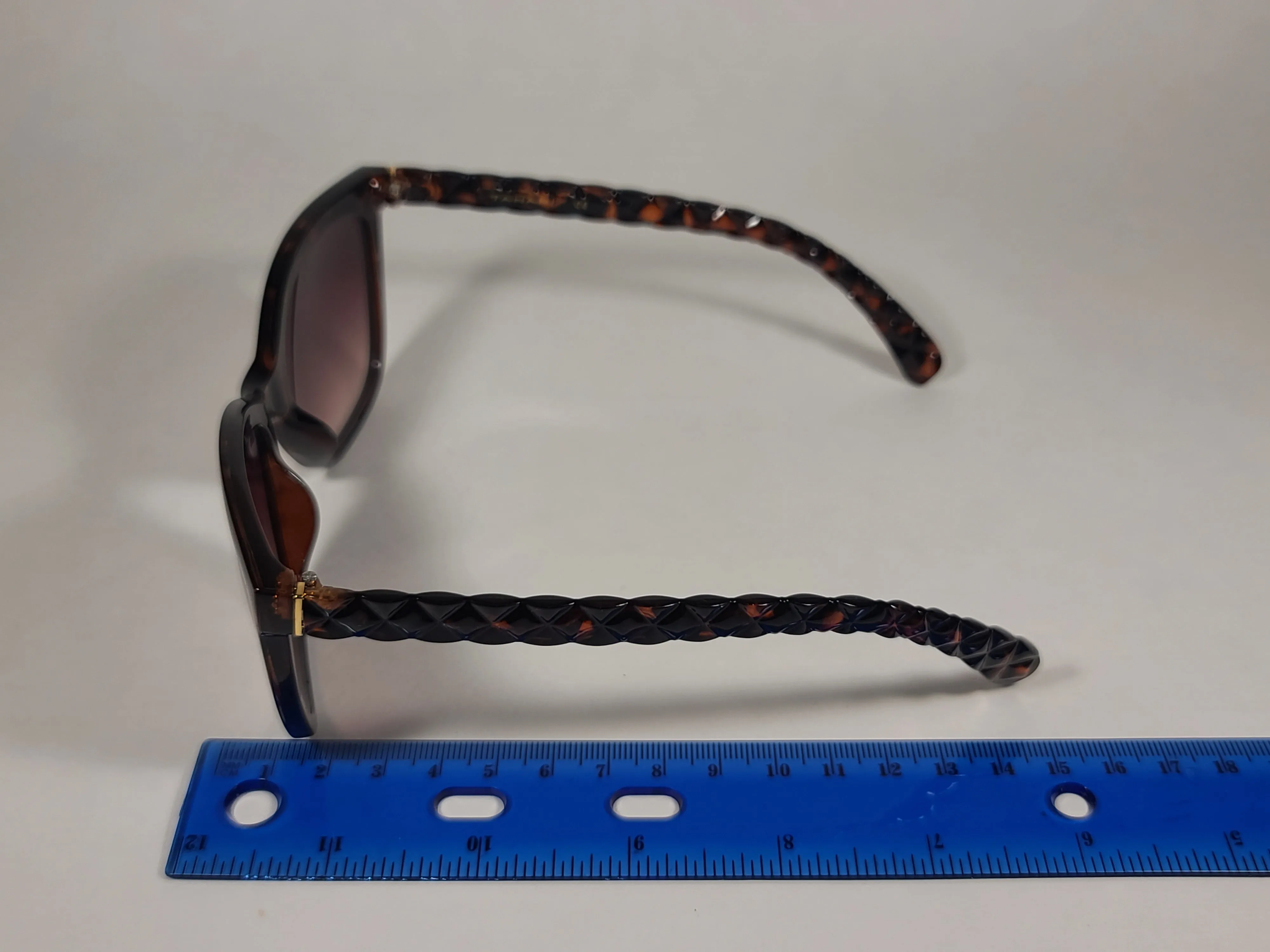 Tahari Rectangular Sunglasses Tortoise Frame Brown Gradient TH795 TS