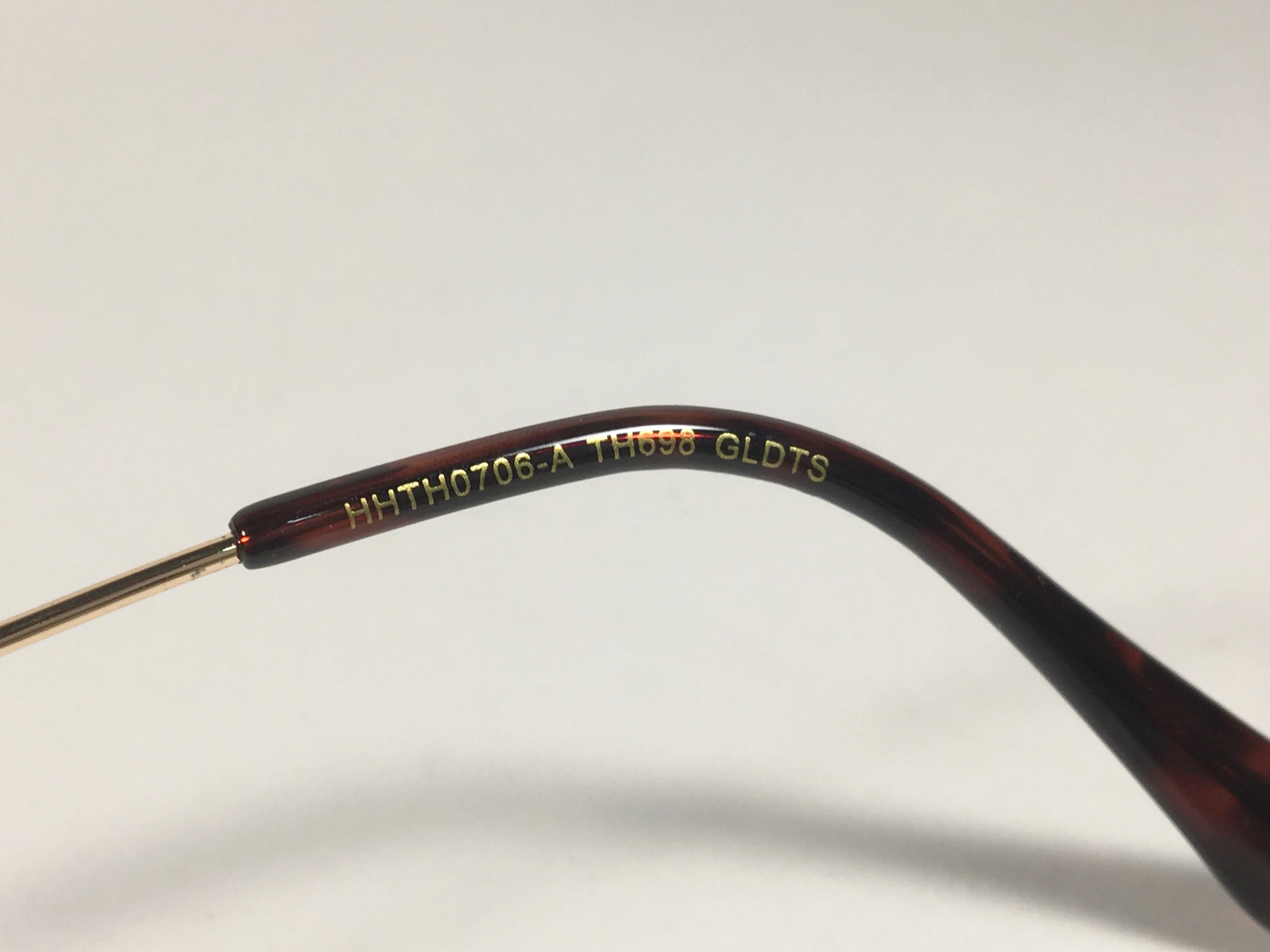 Tahari Rimless Cat Eye Sunglasses Brown Tortoise And Gold Frame Brown Gradient Lens TH698 GLDTS