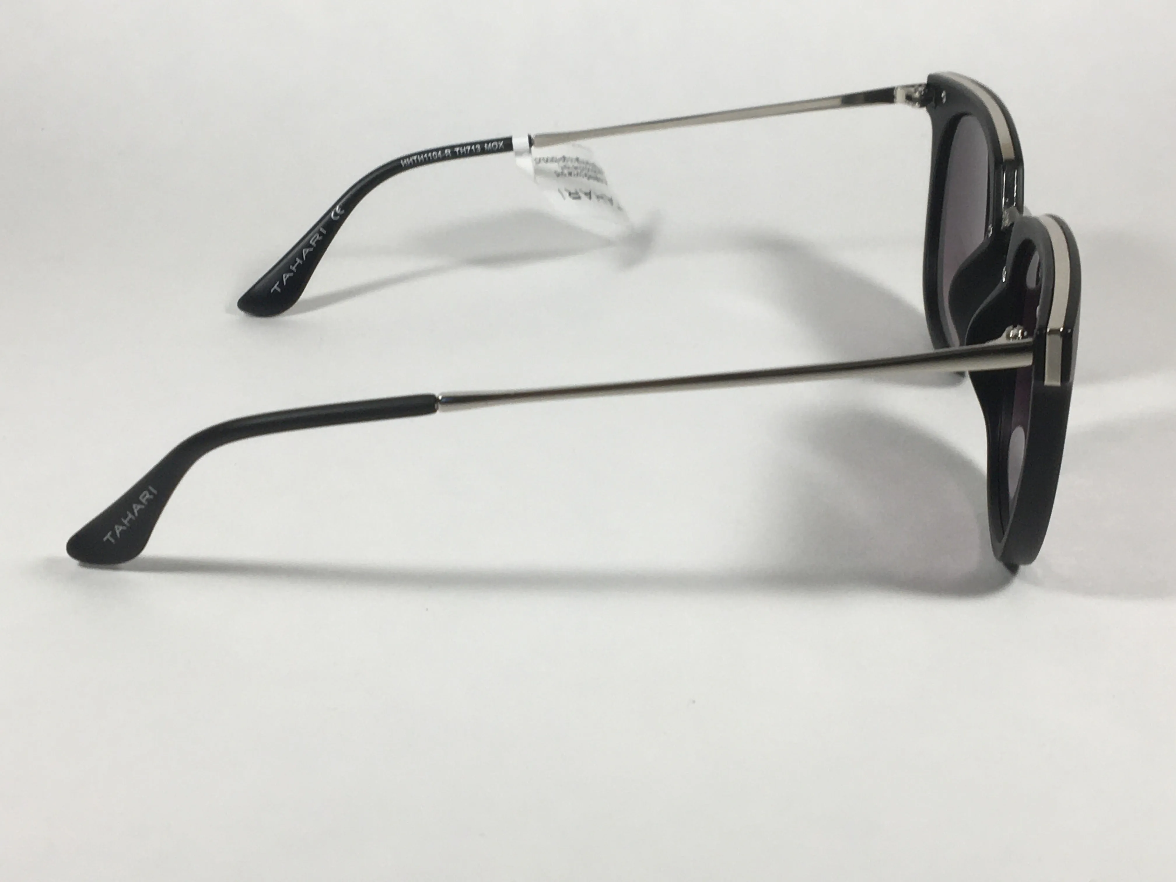 Tahari Round Sunglasses Matte Black Silver Frame Gray Gradient Lens TH713 MOX