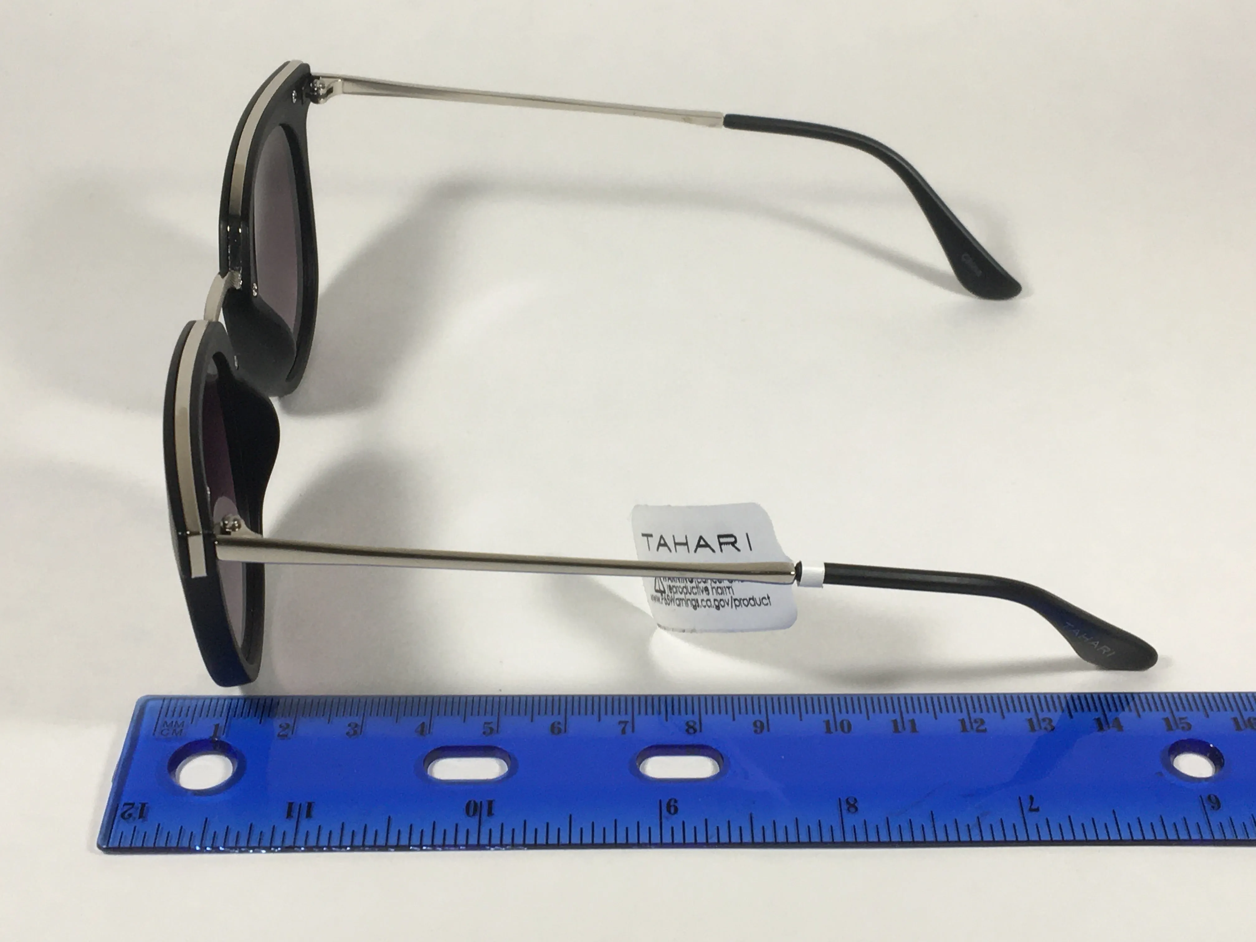 Tahari Round Sunglasses Matte Black Silver Frame Gray Gradient Lens TH713 MOX