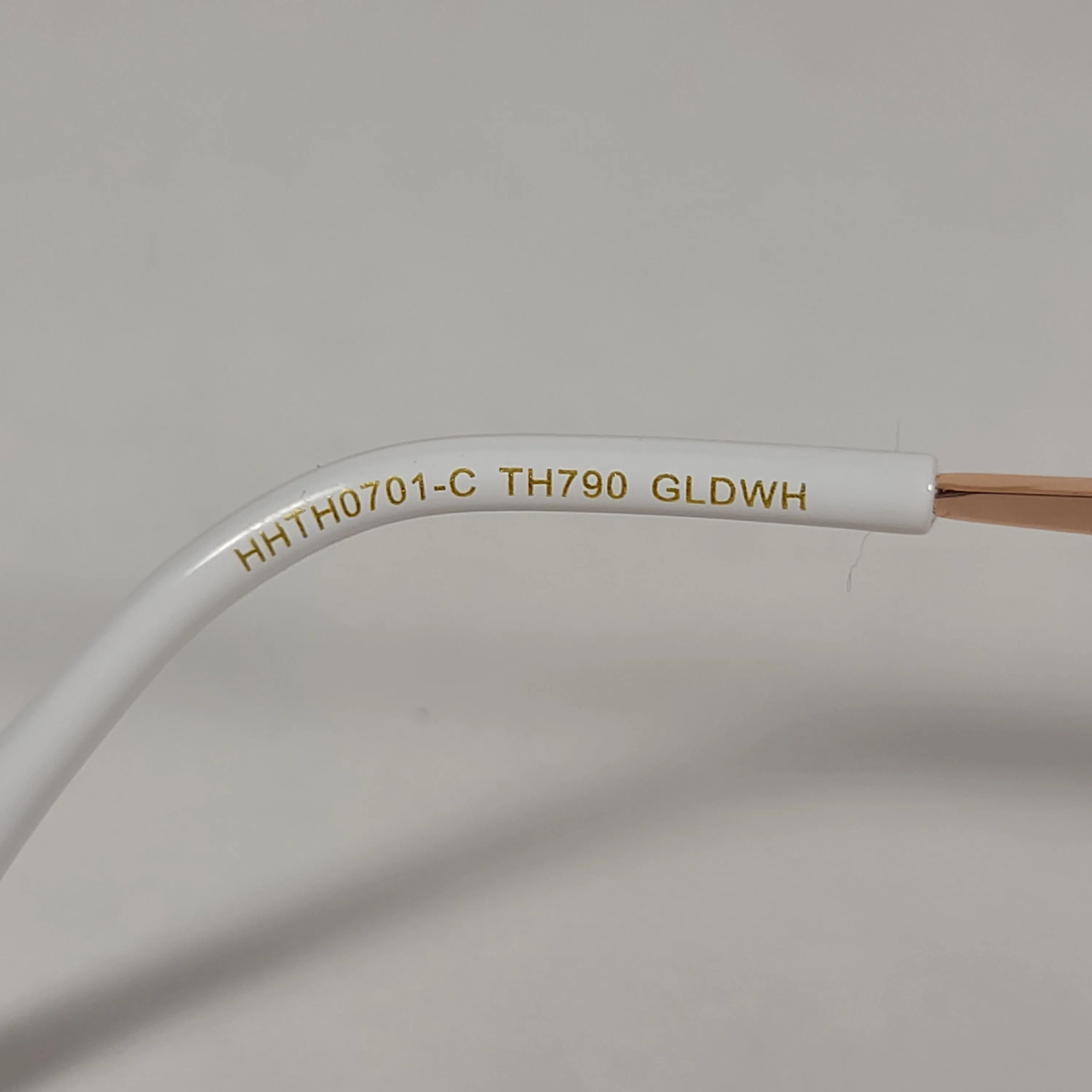Tahari Rounded Aviator Sunglasses Gold White Pink Gradient Lens TH790 GLDWH