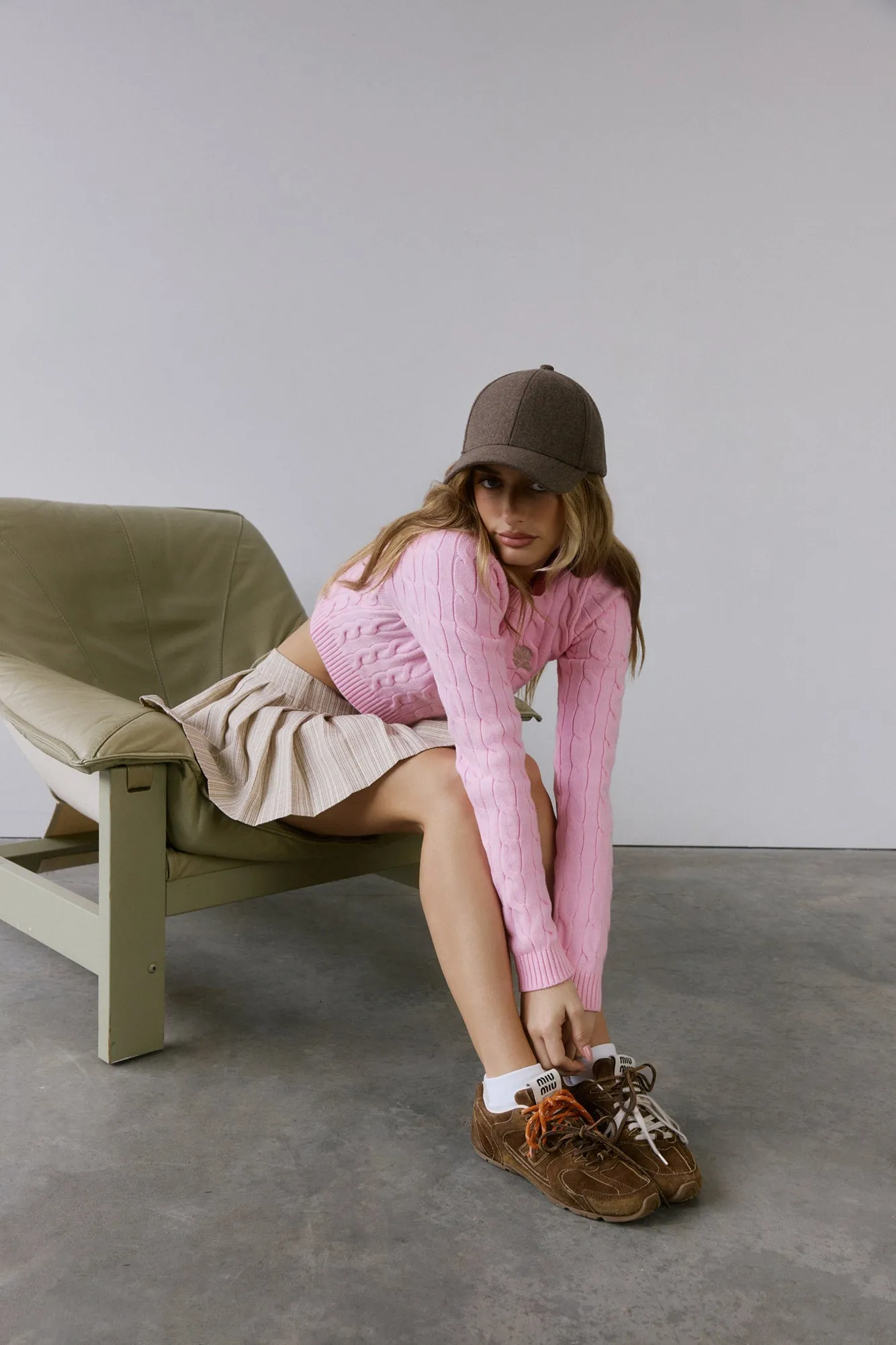 The Exclusive Cable Knit Rose Sweater Pink