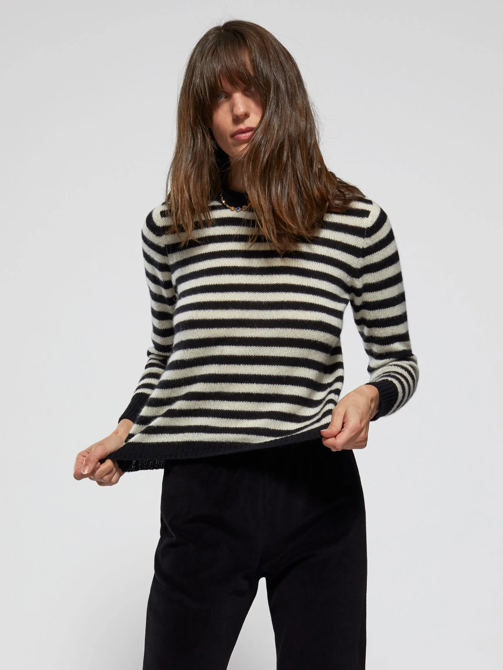 The Sarra Bracelet Crewneck Sweater in Cashmere