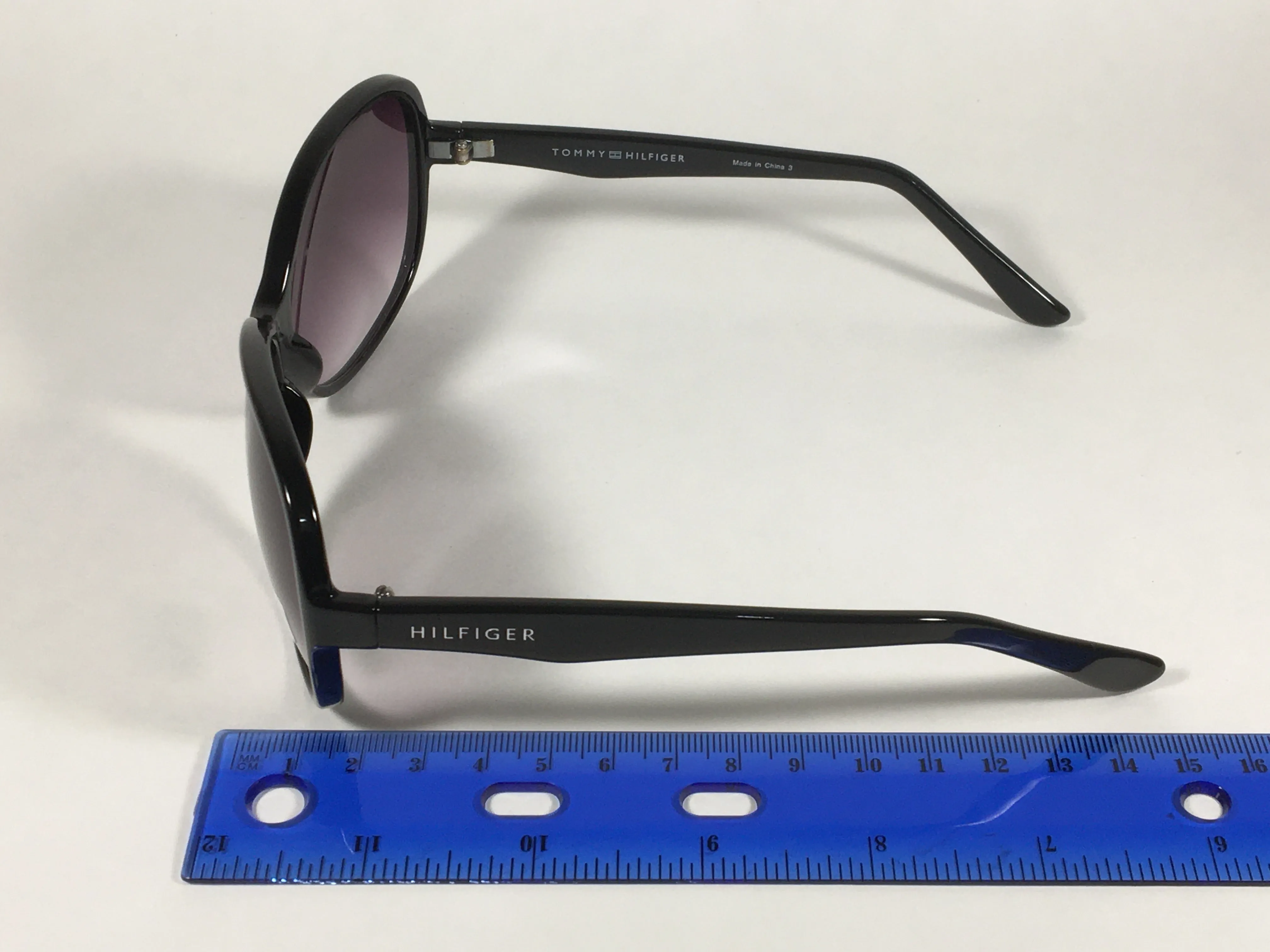 Tommy Hilfiger Camilla Oversize Oval Sunglasses Black Gloss Frame Smoke Gradient Lens CAMILLA WP OL350