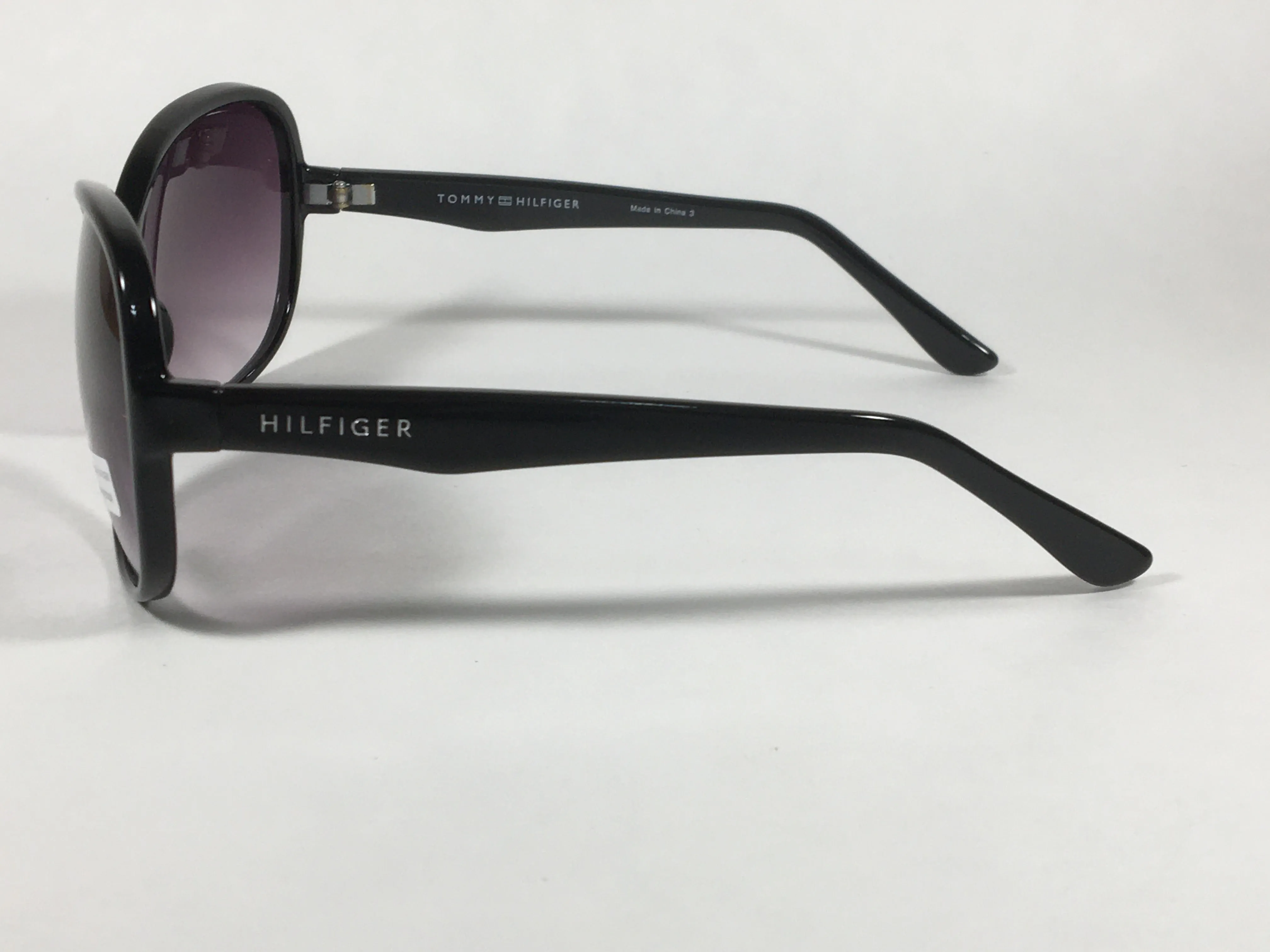 Tommy Hilfiger Camilla Oversize Oval Sunglasses Black Gloss Frame Smoke Gradient Lens CAMILLA WP OL350