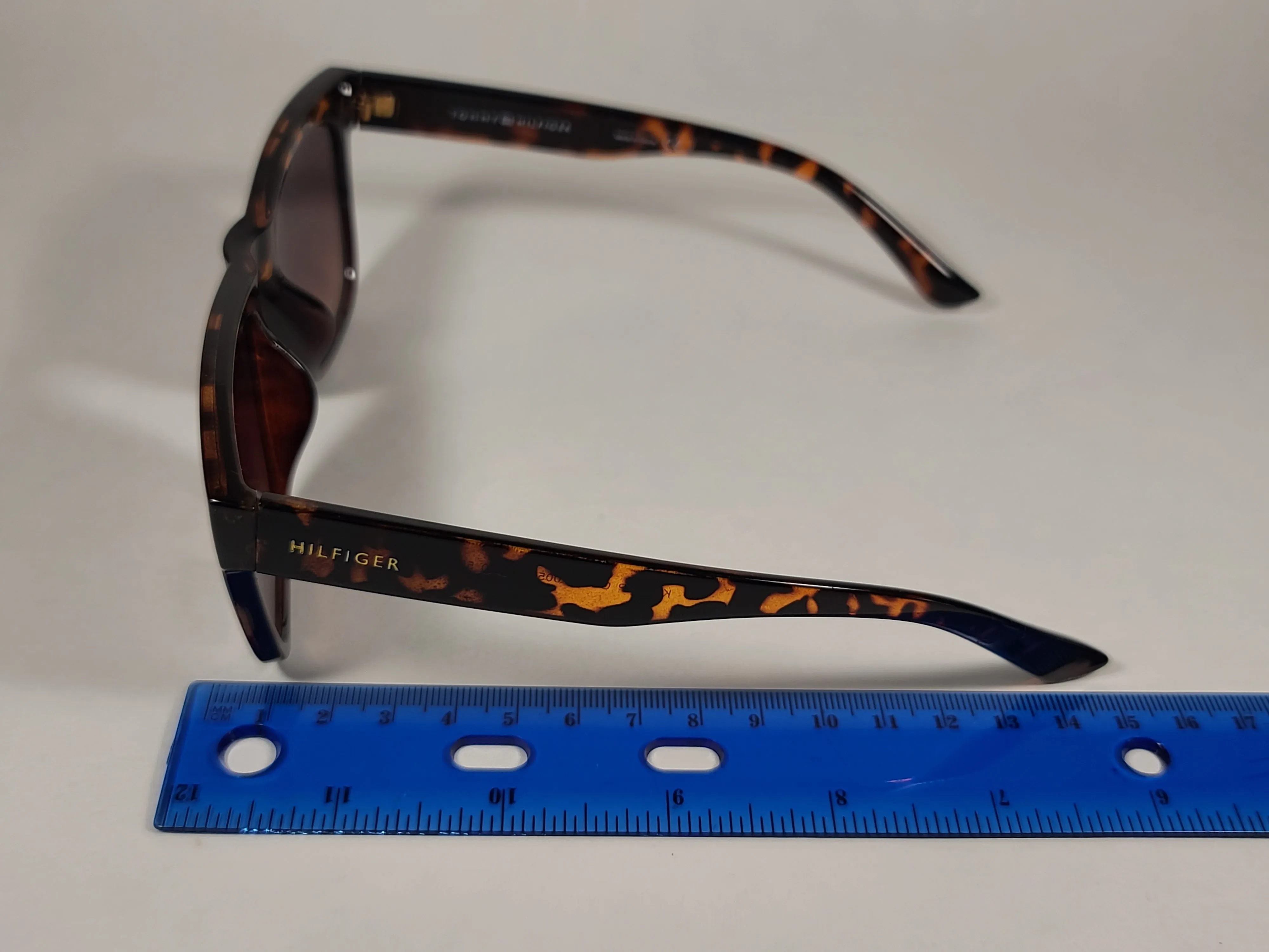 Tommy Hilfiger Kim Squared Sunglasses Brown Tortoise Frame Brown Gradient Lens WP OL450