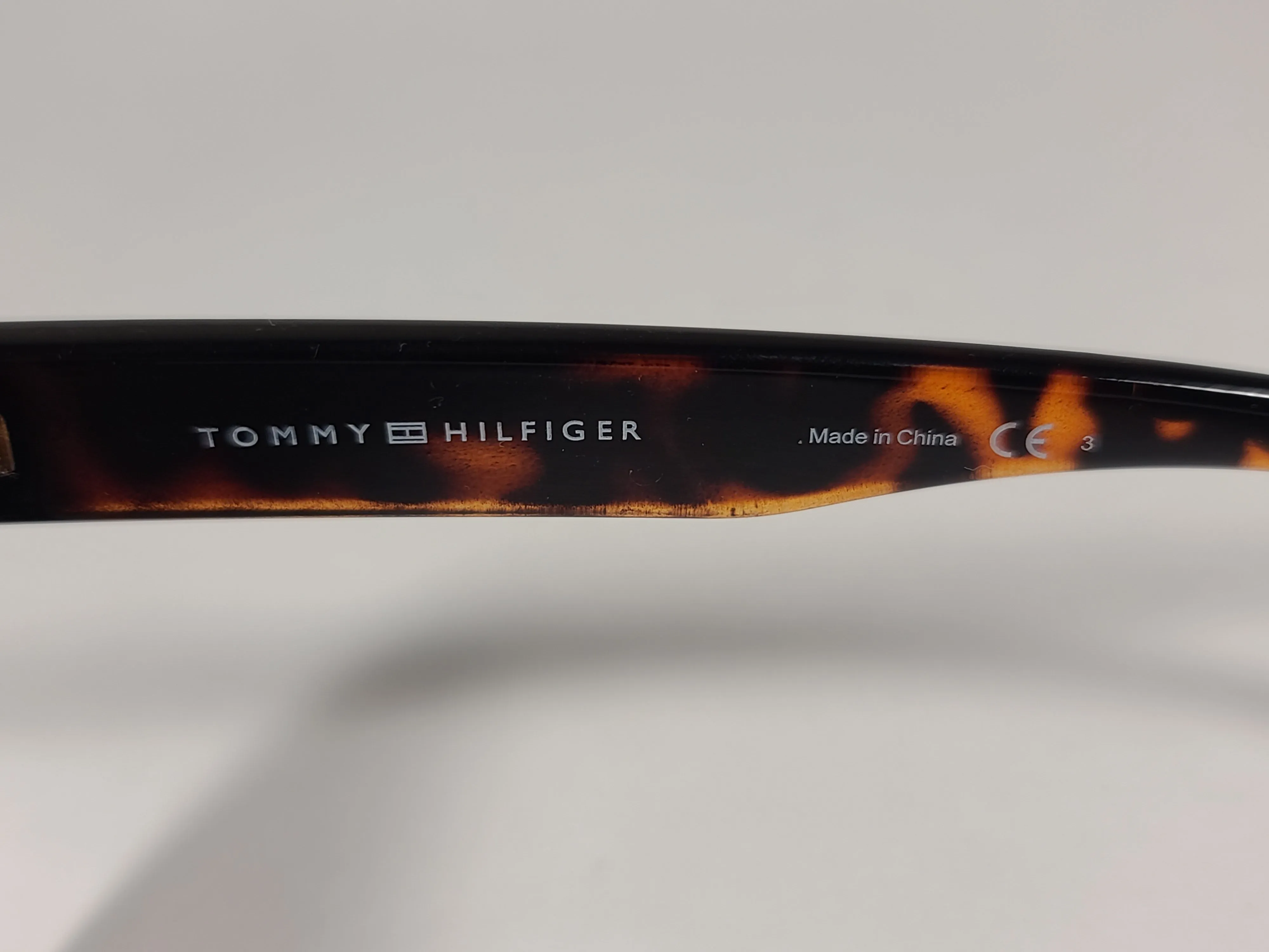 Tommy Hilfiger Kim Squared Sunglasses Brown Tortoise Frame Brown Gradient Lens WP OL450