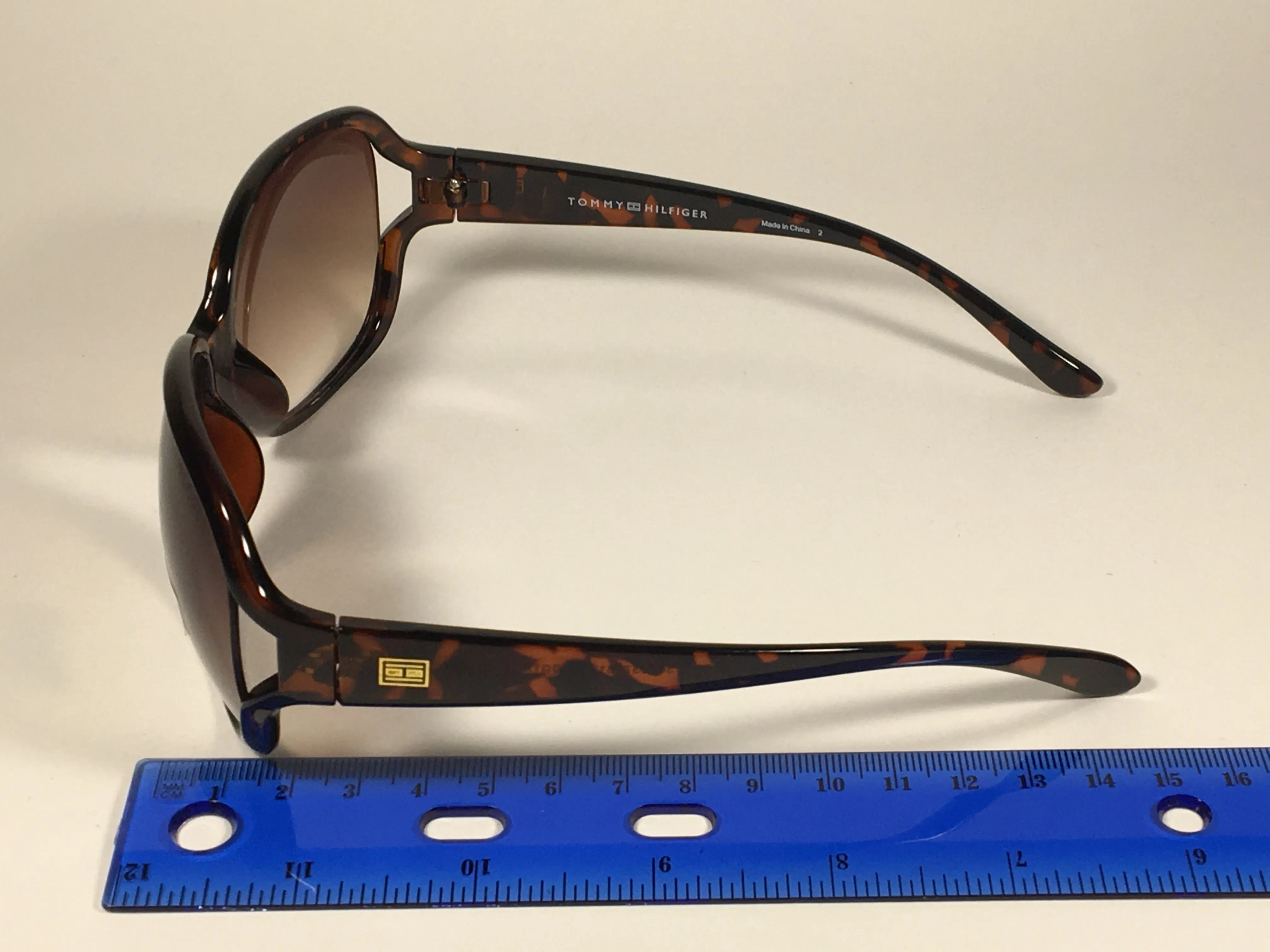 Tommy Hilfiger "Trista" WP OL33 Vented Oversize Sunglasses Brown Tortoise Frame Brown Gradient Lens