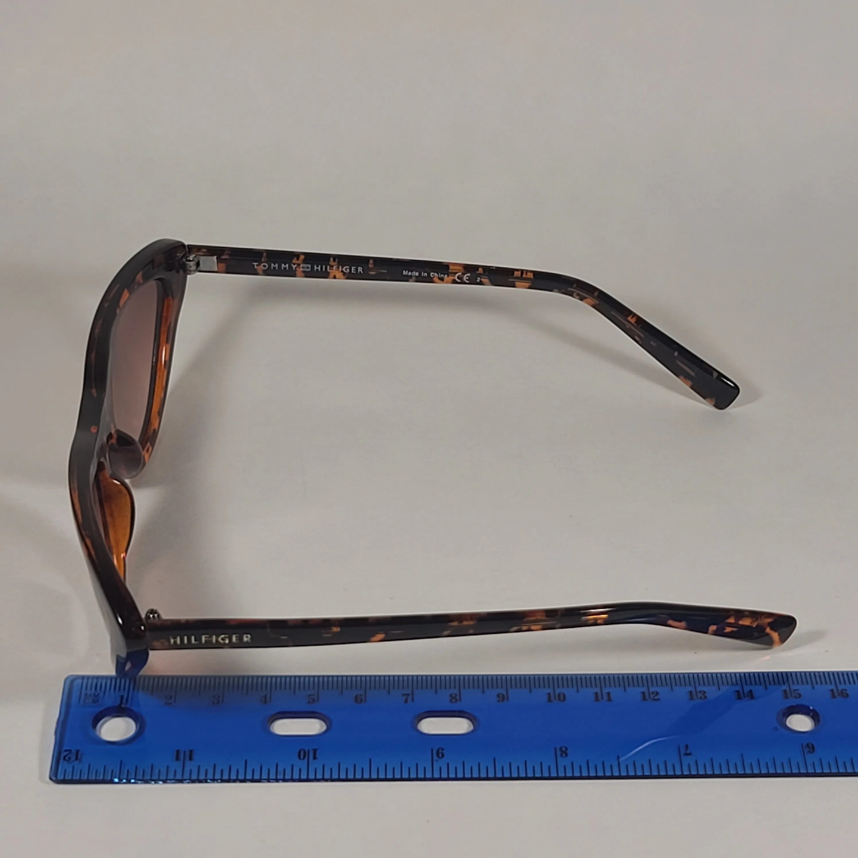 Tommy Hilfiger Rae Wide Cat Eye Sunglasses Brown Tortoise Gradient Lens RAE WP OL541