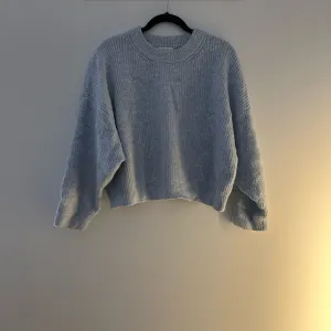 Topshop Cable Knit Sleeve Sweater in Light Blue, size L