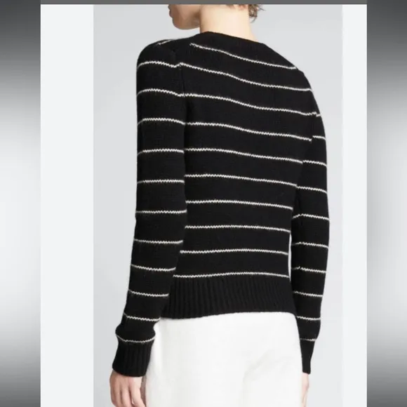 Vince. Black/White Pinstripe 100% cashmere Long Sleeve /Scoop neck sweater XS