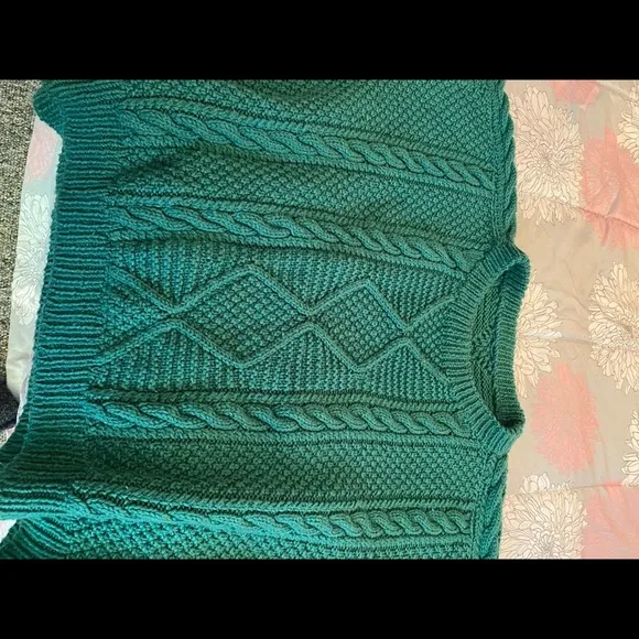 Vintage 90’s Hand knit Oversized Fisherman’s Sweater.    #11