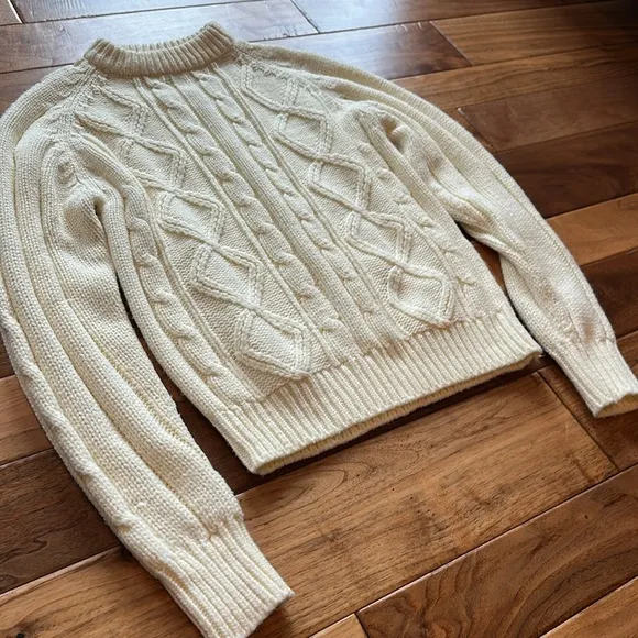 Vtg fisherman cable knit sweater