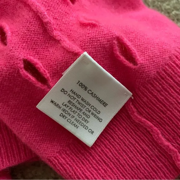 White   Warren Hot Pink Cashmere Sweater