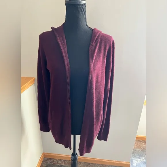 Women’s LL Bean 100% cashmere full zip hooded burgundy sweater. Size medium