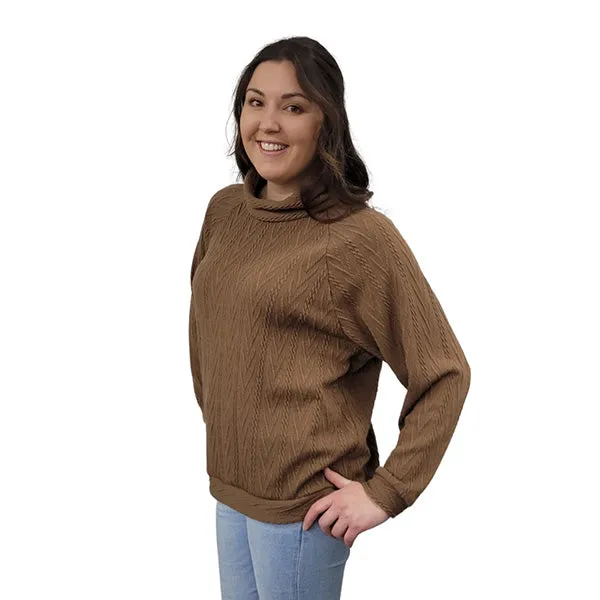 WOMEN'S TURTLENECK CABLE KNIT SWEATER MOCHA